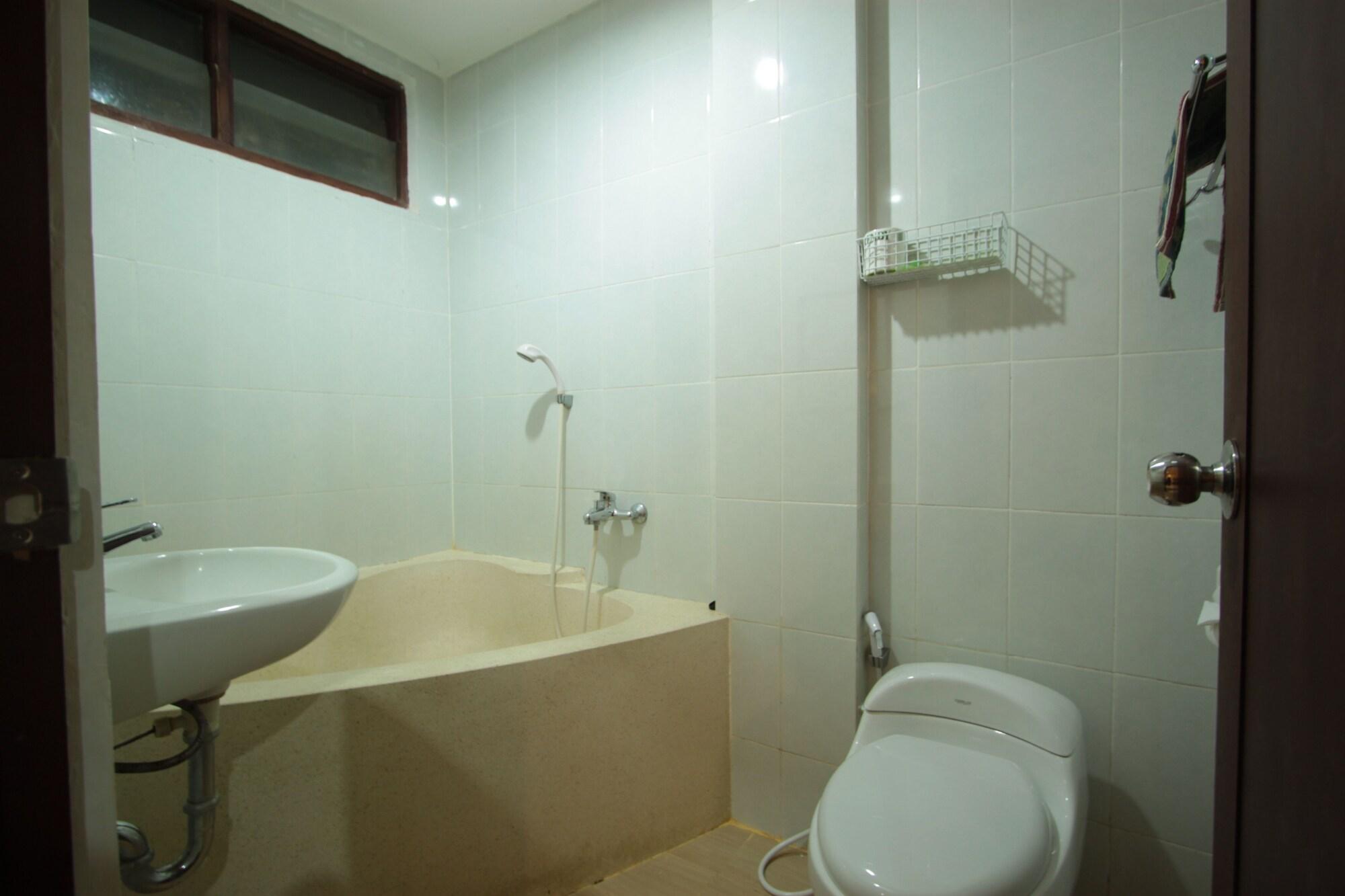 Hotel Bakung Sari Resort&spa 3*