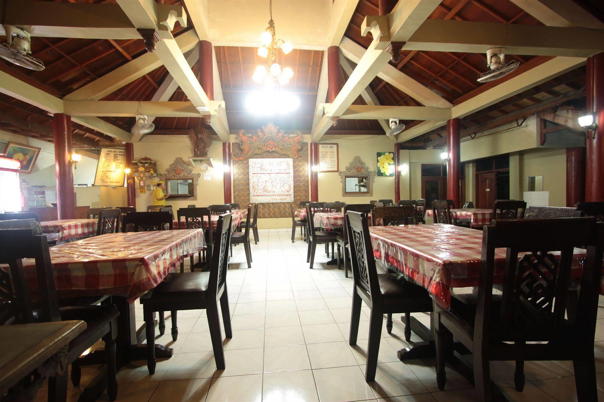 Hotel Bakung Sari Resort&spa 3*