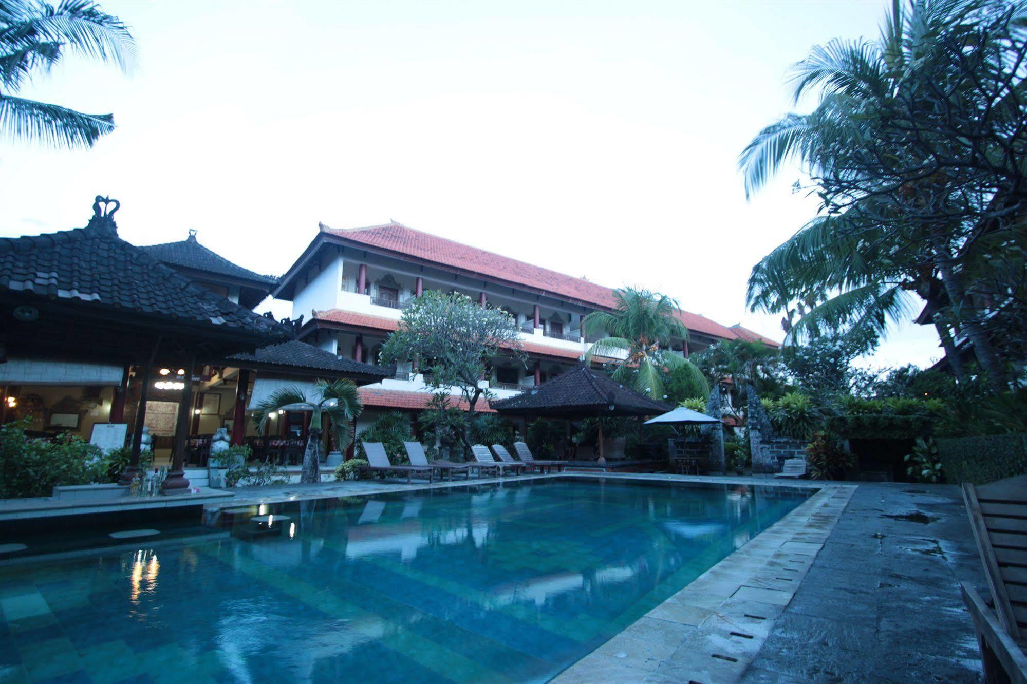 Hotel Bakung Sari Resort&spa Kuta (Bali)